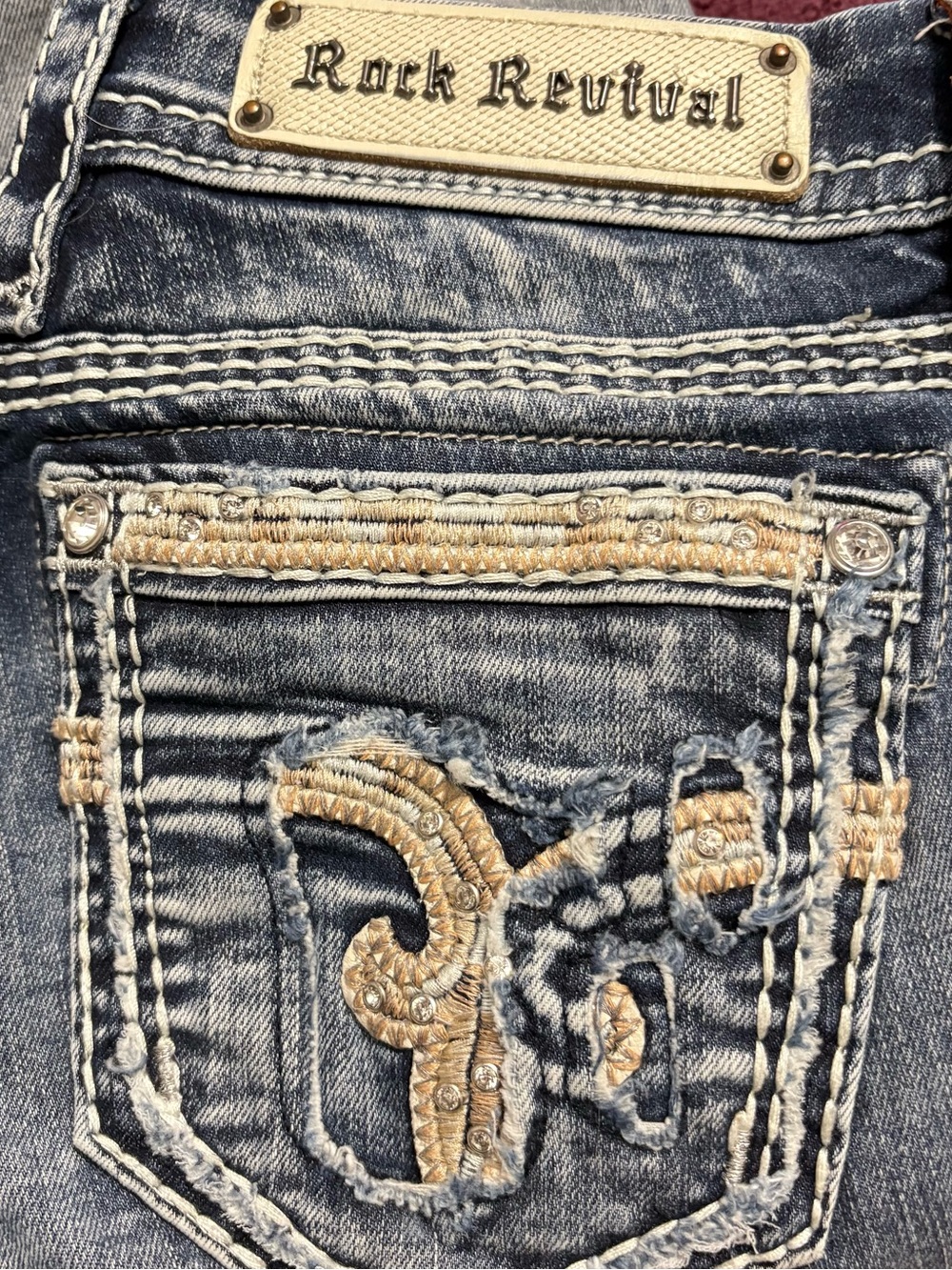 Rock Revival Nancy Women's 28 Easy Straight Embroidered Blue Jeans w/ Tan Accent